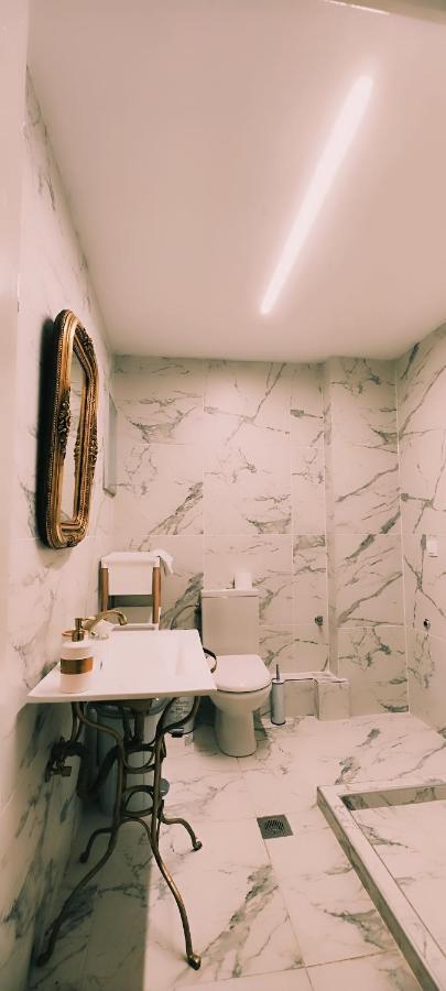 Aurea Residenza Mitropoleos Apartment เทสซาโลนิกิ ภายนอก รูปภาพ